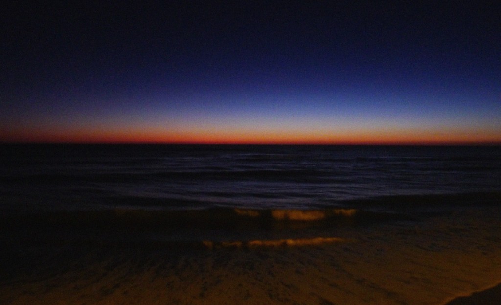 Farbenreicher Sonnenuntergang in Cadiz