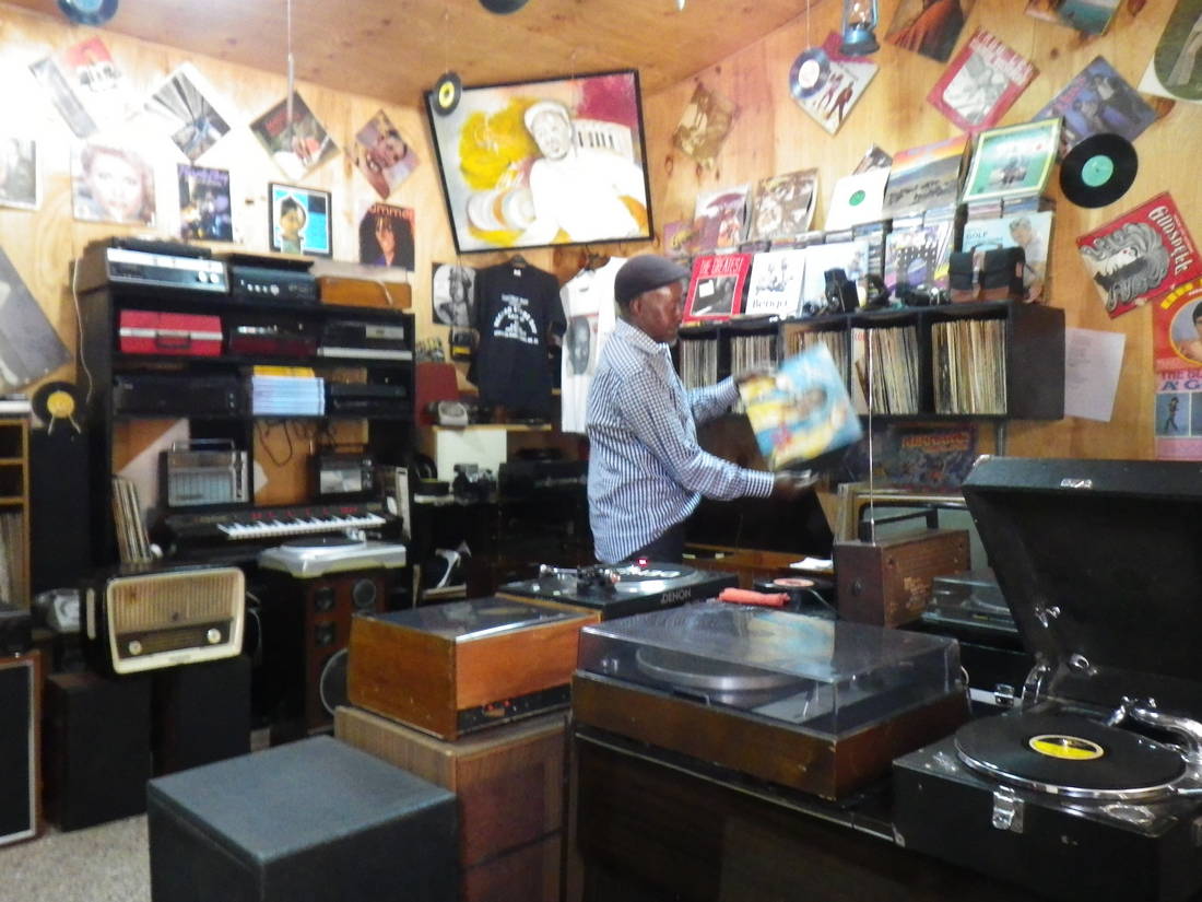 Plattenladen und Vinyl in Kenia Benga-Musik